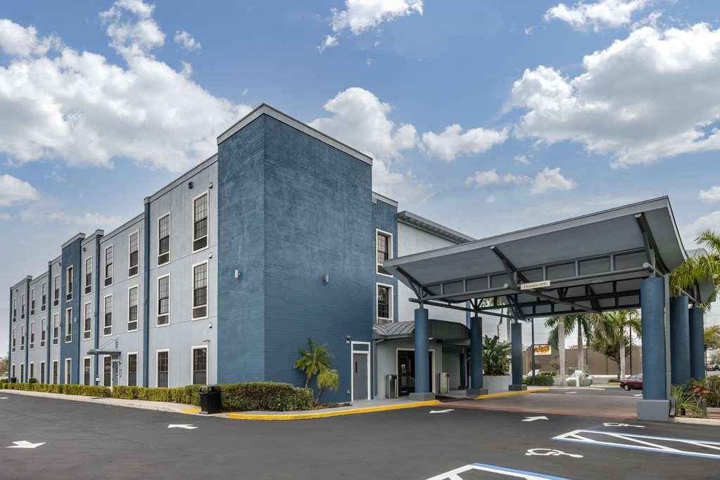 Best Western Plus Bradenton Gateway Hotel Buitenkant foto